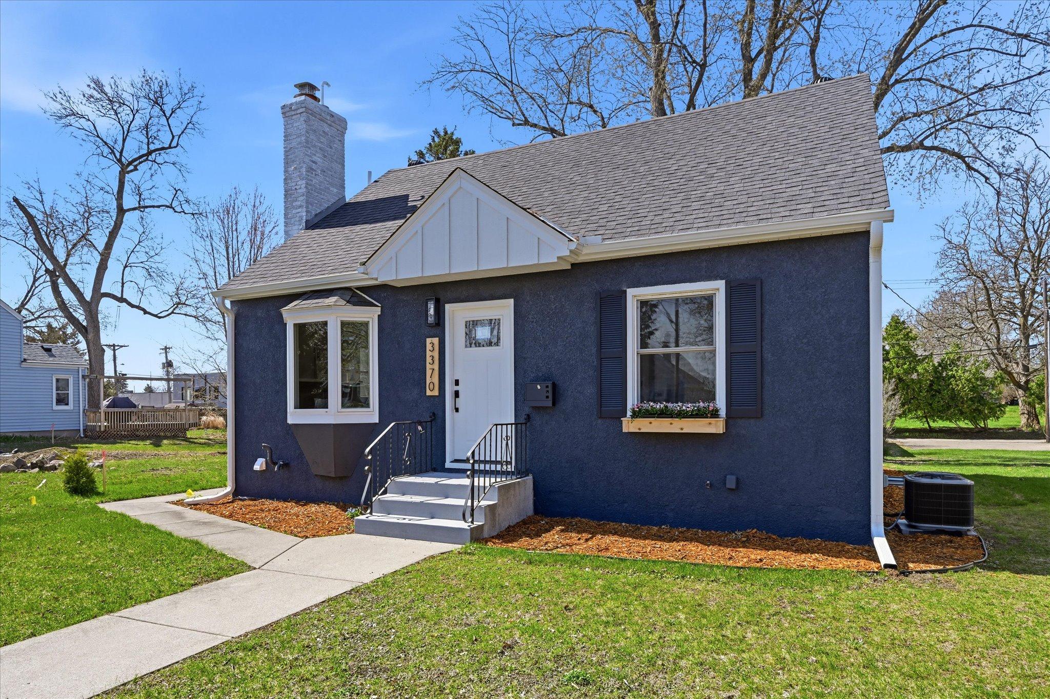3370 Library Lane St. Louis Park, MN 55426 - Photo 3 of 56