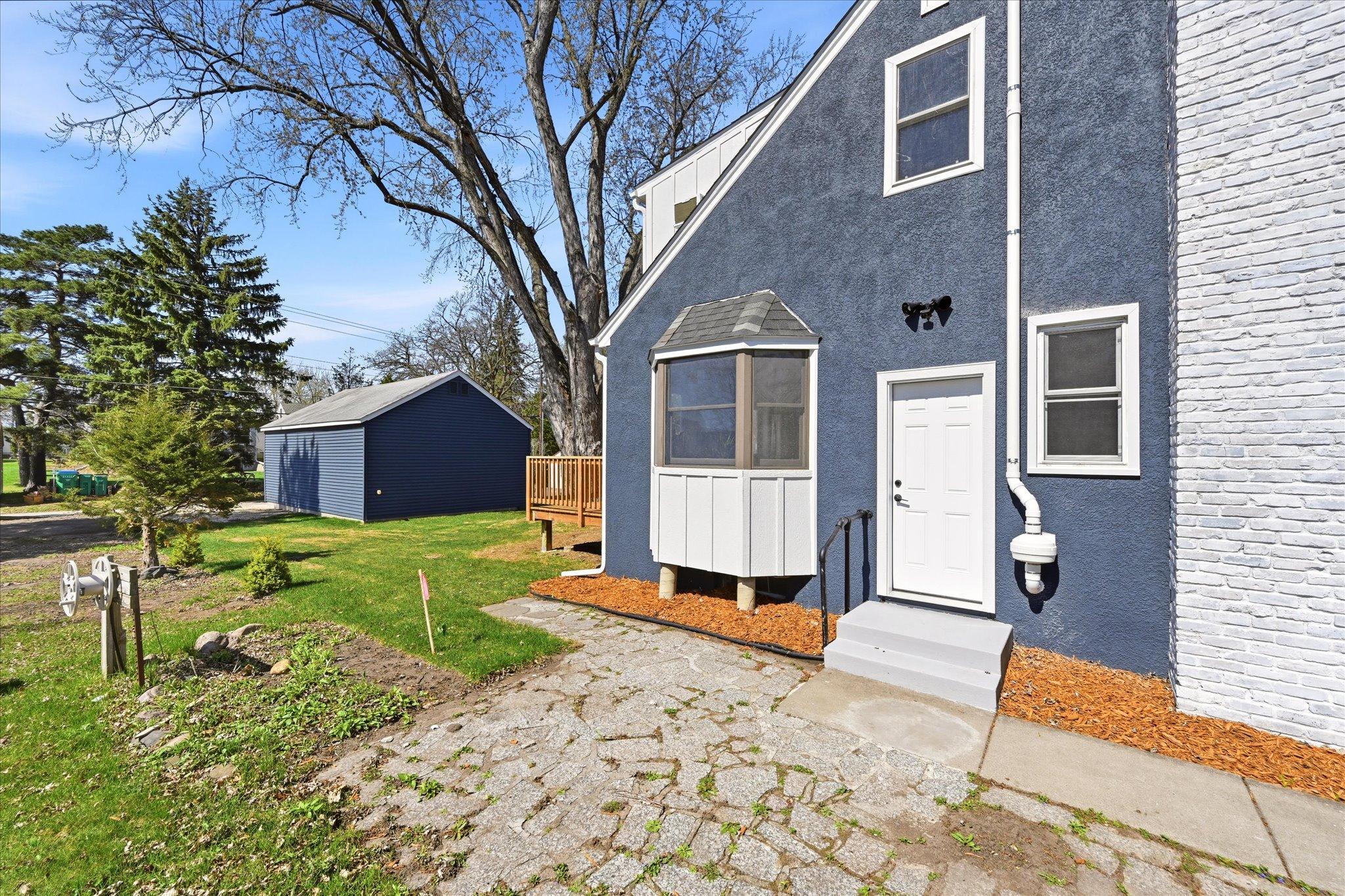 3370 Library Lane St. Louis Park, MN 55426 - Photo 6 of 56