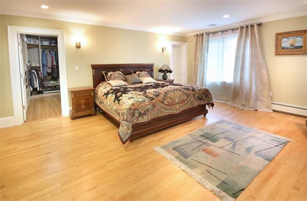 39 Greylock Road Newton, MA 02465 - Photo 14 of 30
