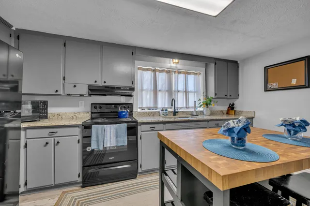 $287,000 | 909 West 1st Street, Dickson, TN 37055