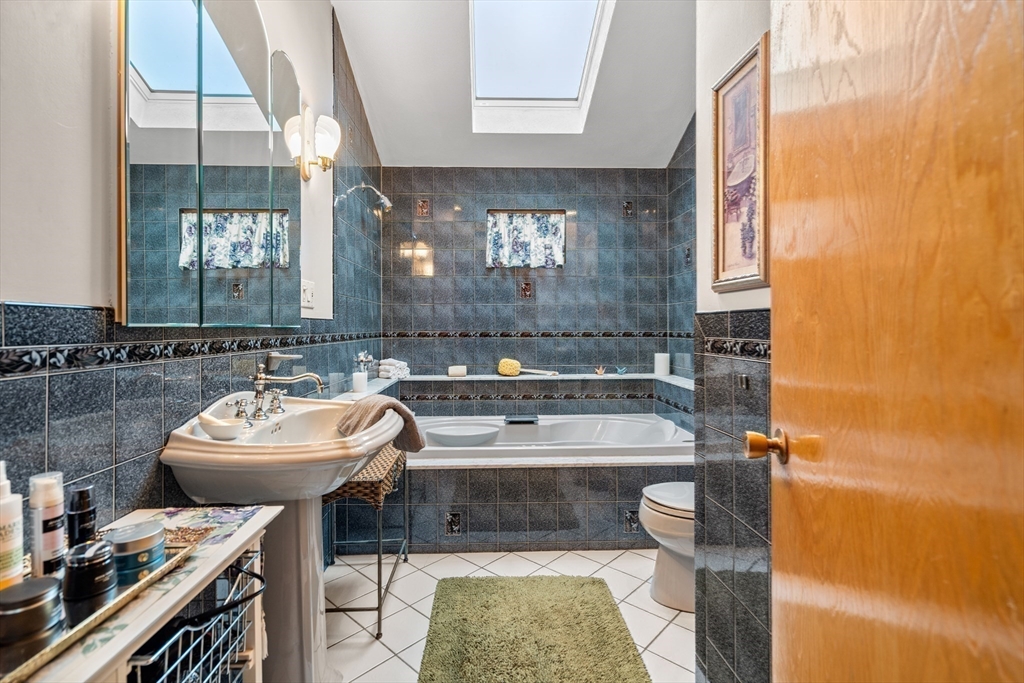 46 Nell Road Revere, MA 02151 - Photo 16 of 33 Gallery Image 16