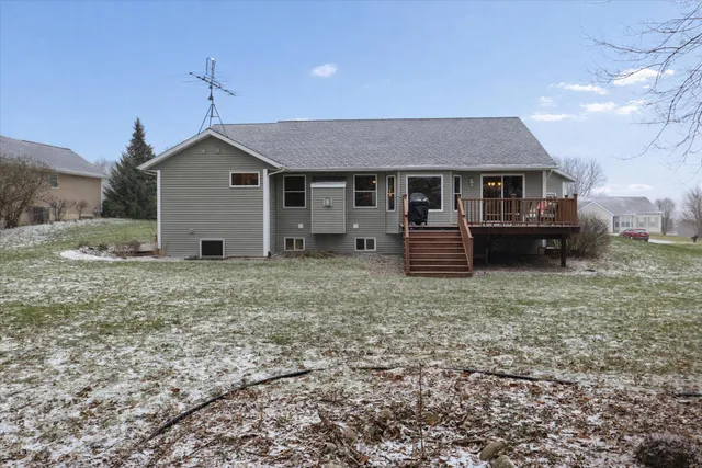 $450,000 | 2402 Crest Haven Boulevard, Berrien Springs, MI 49103