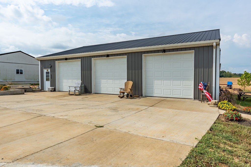 3761 S Road Cadiz, KY 42211 - Photo 61 of 63
