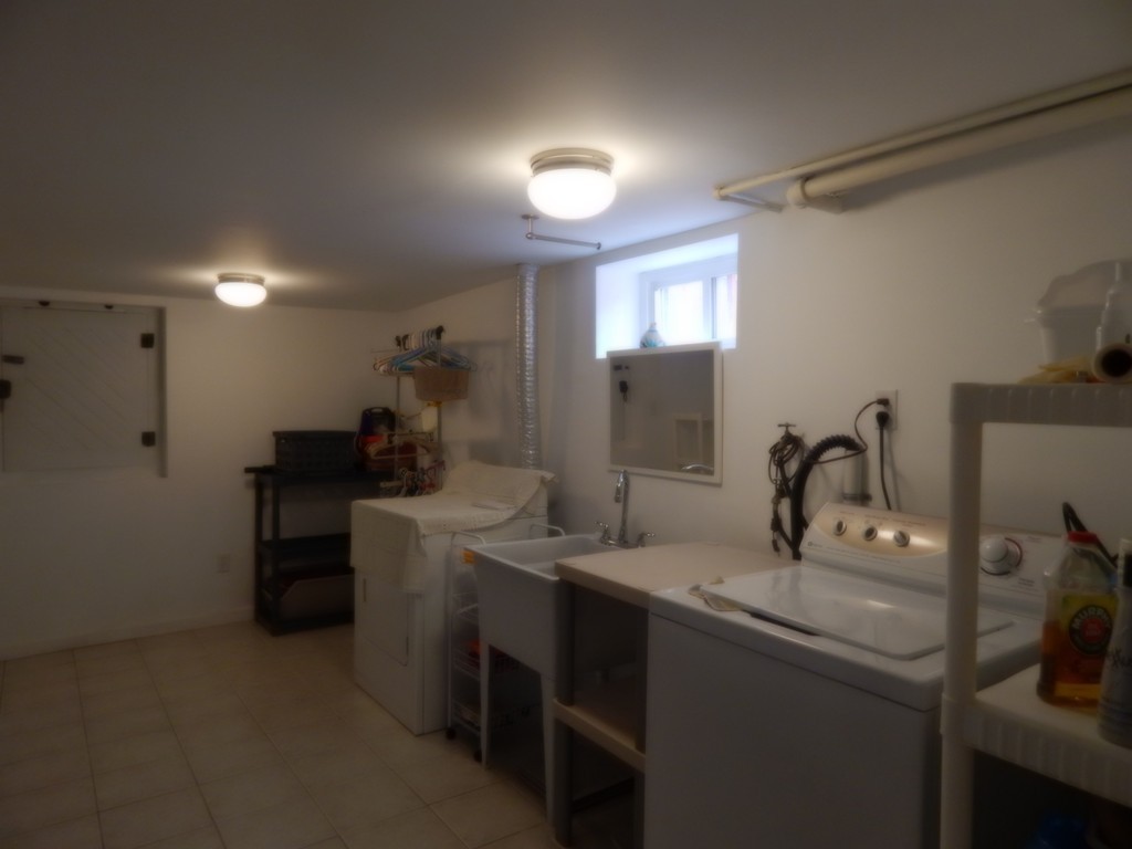 72 Edgemere Road Quincy, MA 02169 - Photo 18 of 21 Gallery Image 18