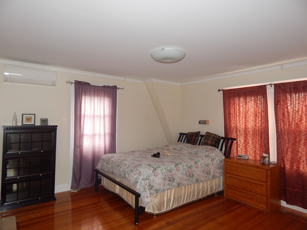 72 Edgemere Road Quincy, MA 02169 - Photo 9 of 21 Gallery Image 9
