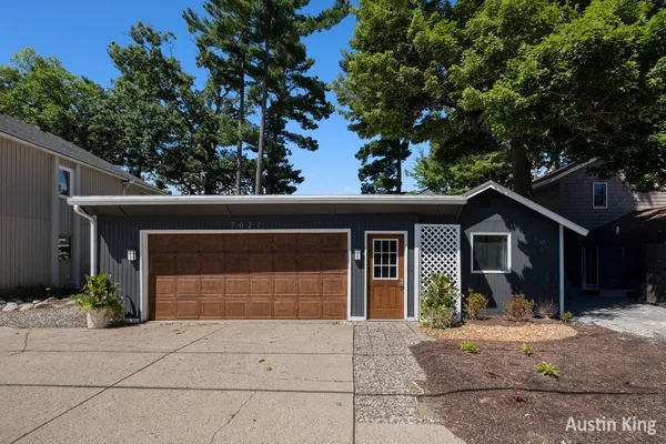 $799,876 | 7027 Goldenrod Avenue Northeast, Rockford, MI 49341