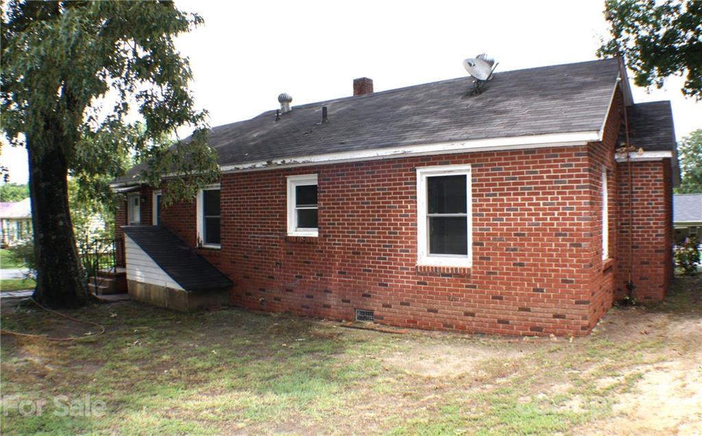 803 Ruth Avenue Kannapolis, NC 28083 - Photo 3 of 15 Gallery Image 3
