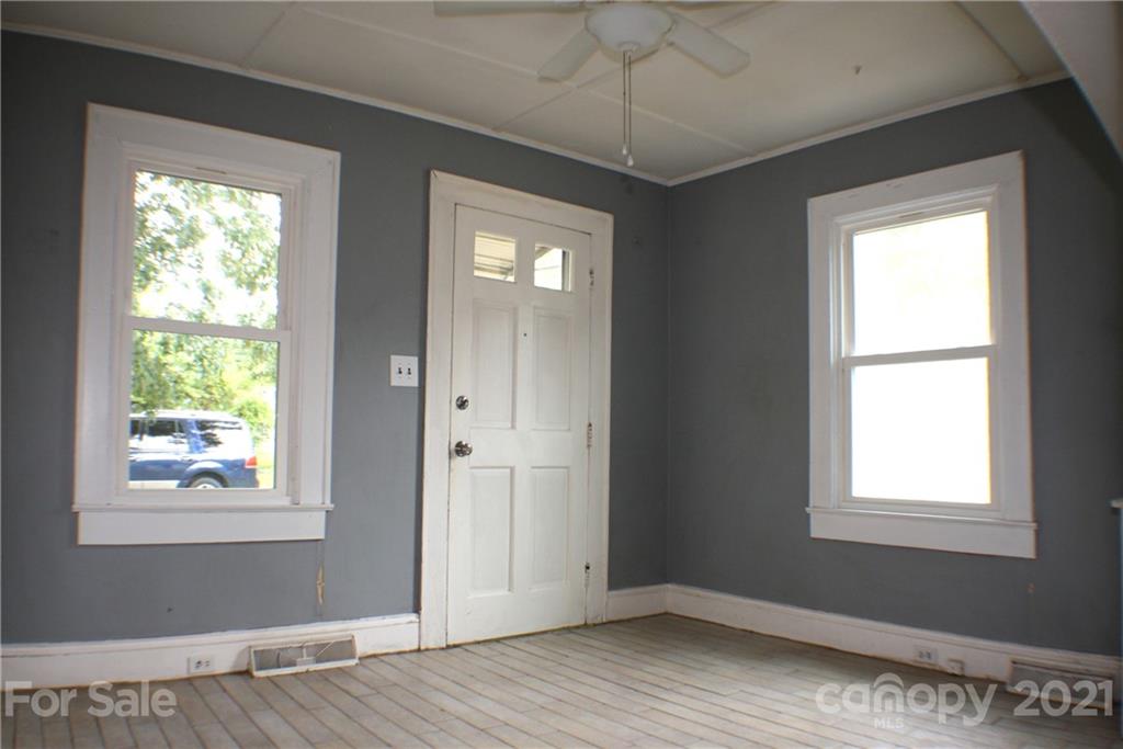 803 Ruth Avenue Kannapolis, NC 28083 - Photo 8 of 15 Gallery Image 8