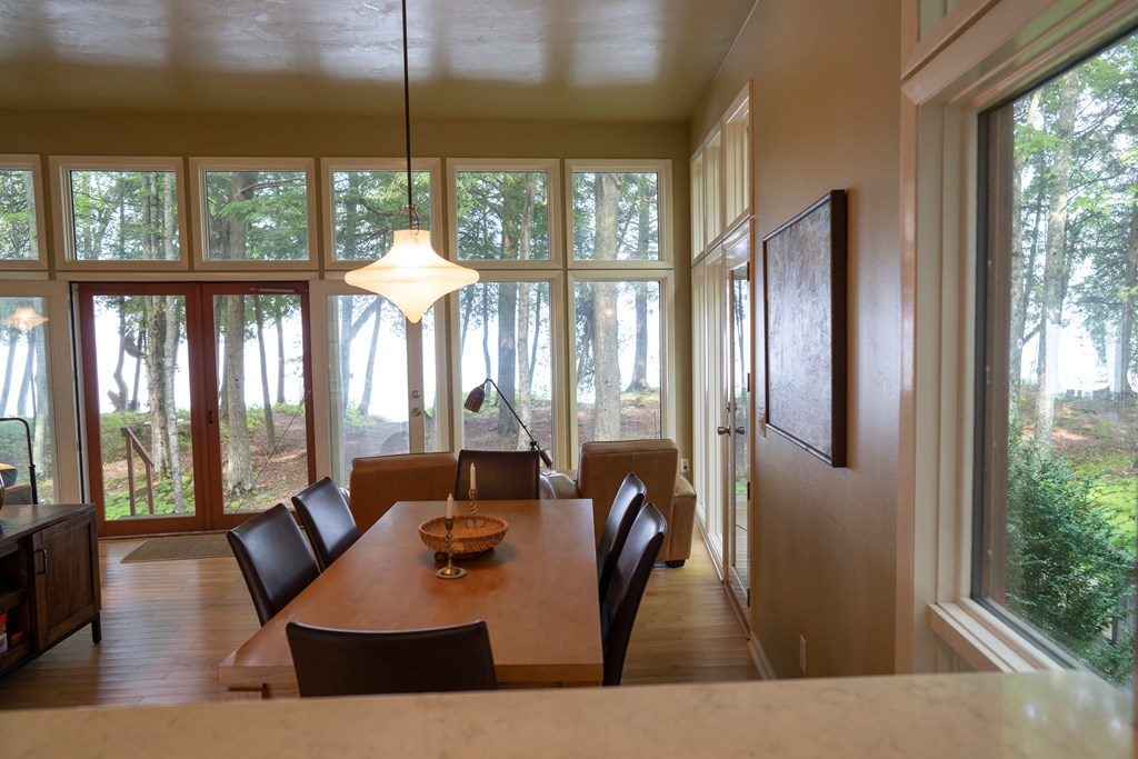 5562 Schauer Road Sturgeon Bay, WI 54235 - Photo 6 of 28