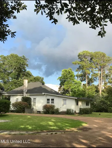 $185,000 | 100 Linden Street, Vidalia, LA 71373