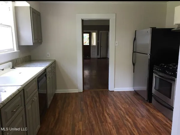 $185,000 | 100 Linden Street, Vidalia, LA 71373