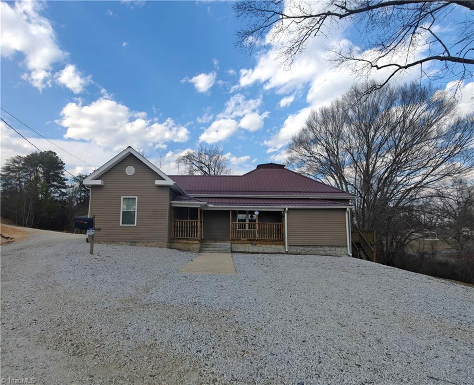 845 Linville Road Mount Airy, NC 27030 - Photo 2 of 29