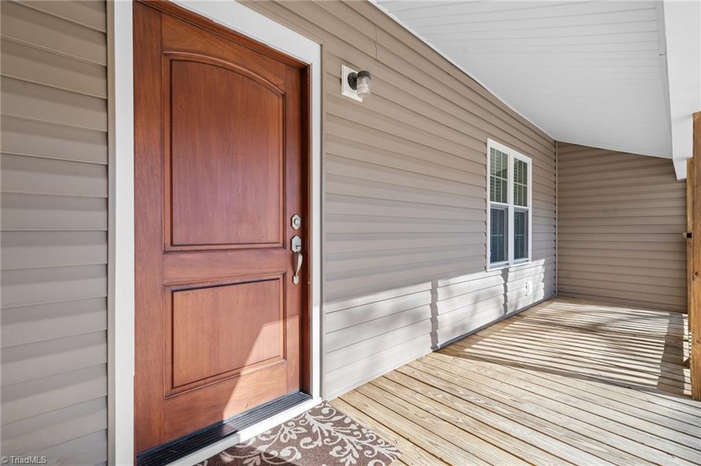 845 Linville Road Mount Airy, NC 27030 - Photo 4 of 29