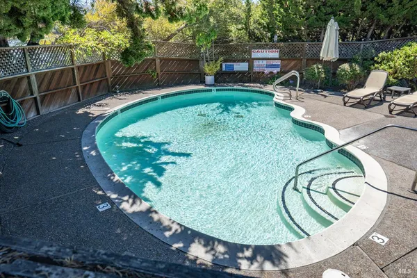 $599,000 | 110 Seminary Drive, Unit 1A, Mill Valley, CA 94941