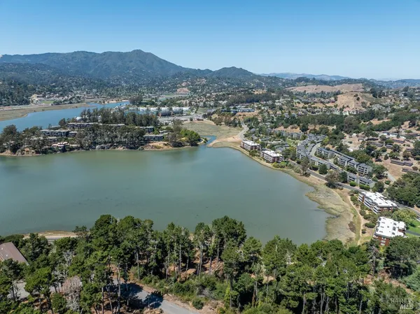 $599,000 | 110 Seminary Drive, Unit 1A, Mill Valley, CA 94941