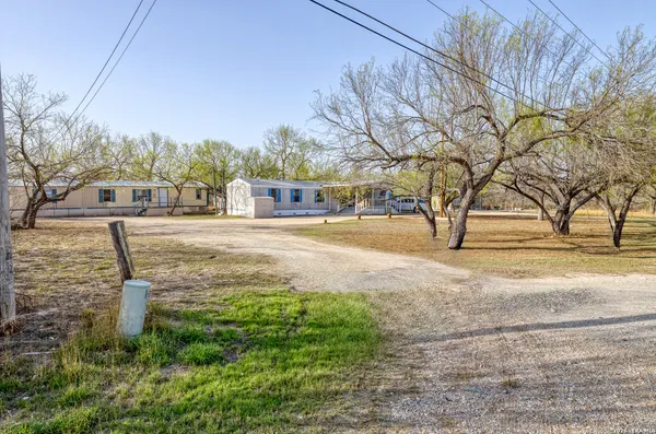 $265,000 | 2806 U.S. Highway 83, Uvalde, TX 78801
