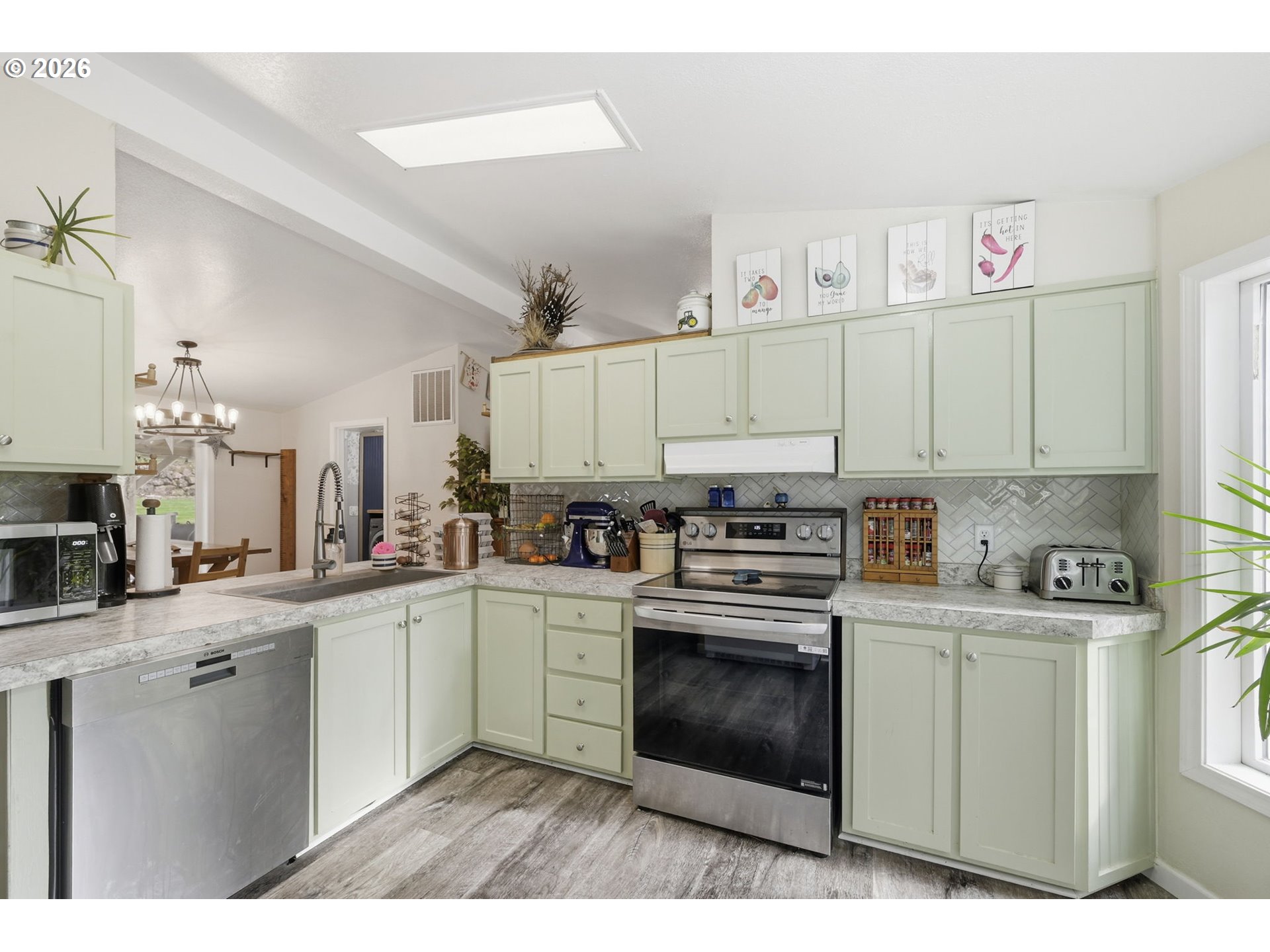 78783 Sears Road Cottage Grove, OR 97424 - Photo 12 of 48