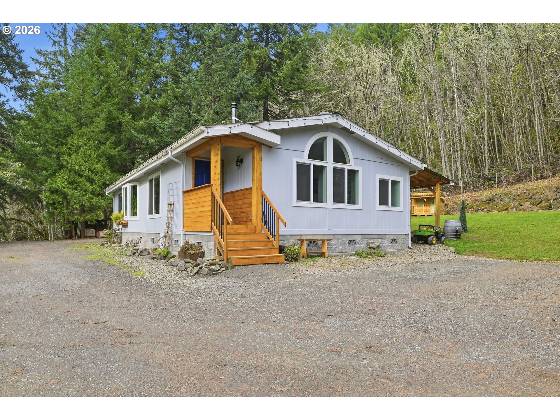 78783 Sears Road Cottage Grove, OR 97424 - Photo 3 of 48