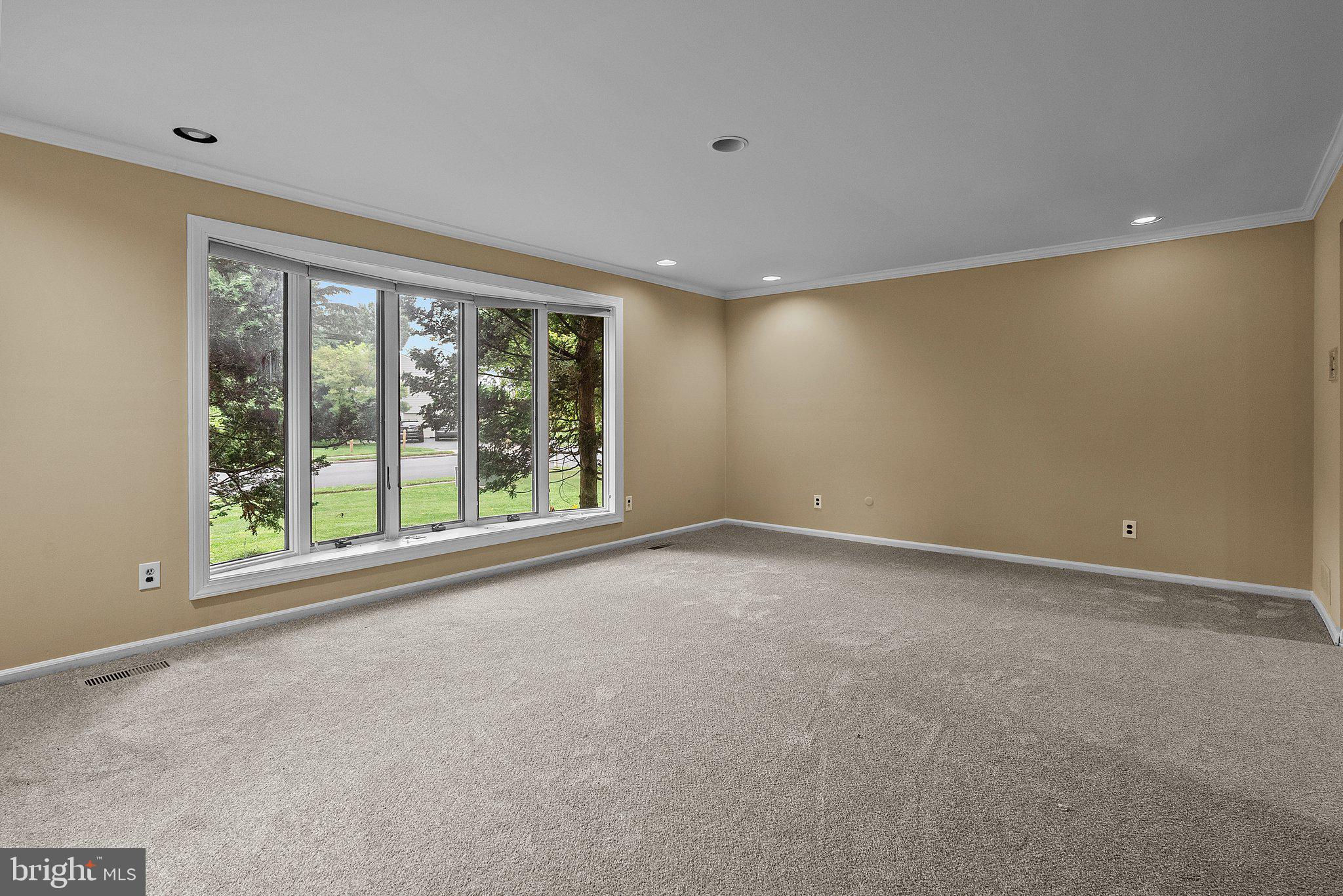 353 Ramsey Road Yardley, PA 19067 - Photo 9 of 48 Gallery Image 9