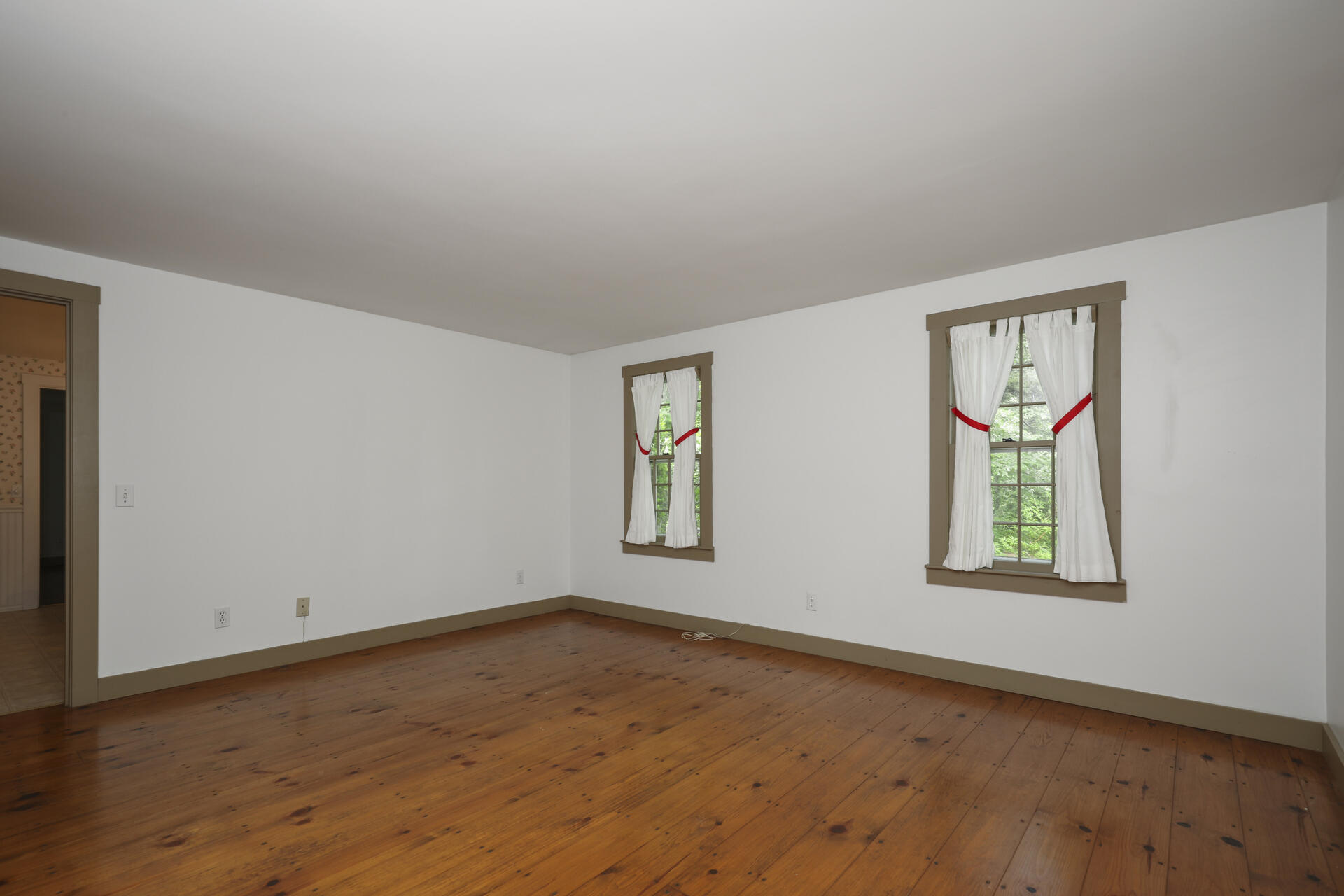 30 Bog Pond Road Brewster, MA 02631 - Photo 10 of 30 009-photo-bedroom-9341072