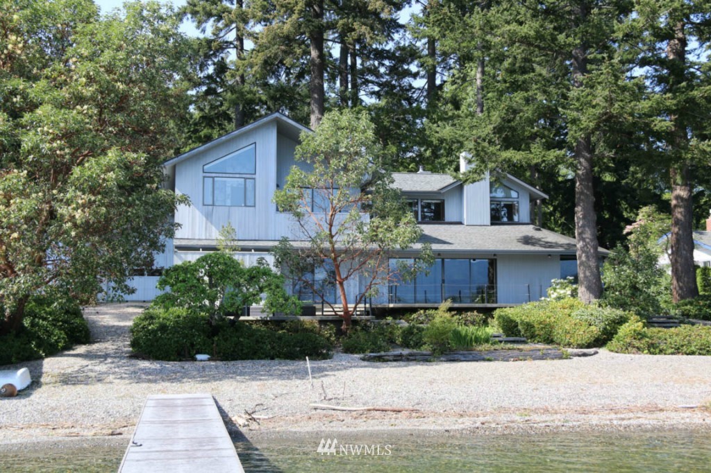 2343 North Shore Road Bellingham, WA 98226 - Photo 1 of 25 Gallery Image 1