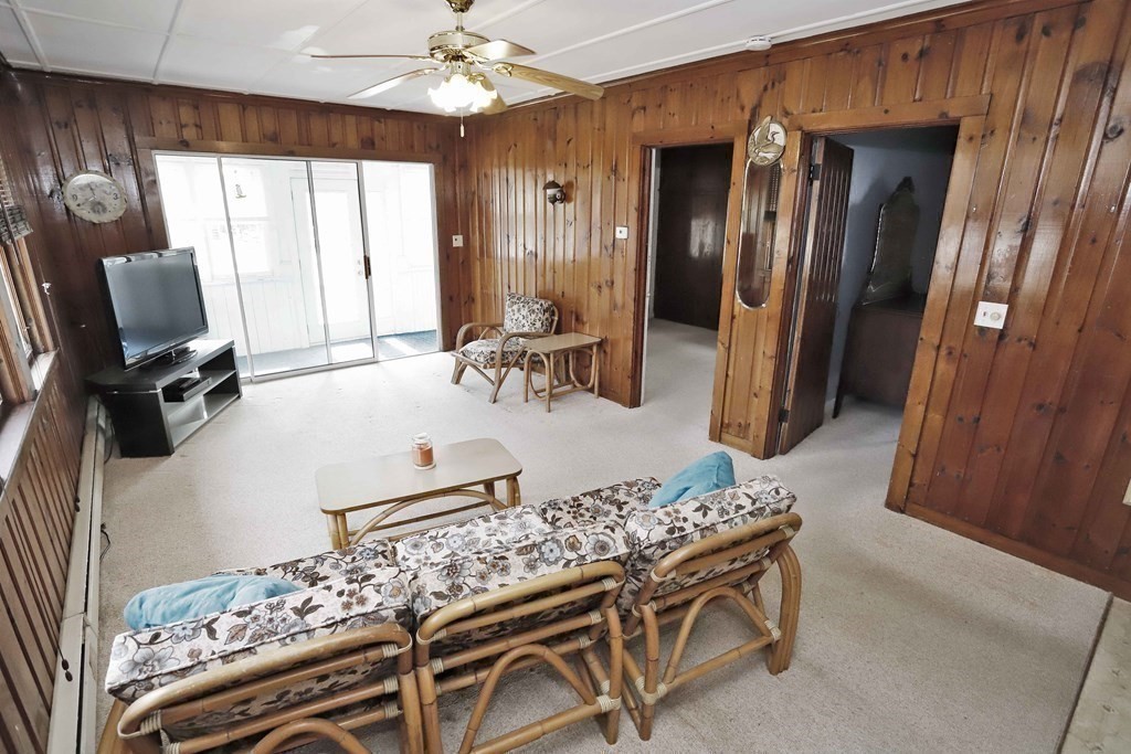 8 Gull Island Road Fairhaven, MA 02719 - Photo 4 of 39 Gallery Image 4