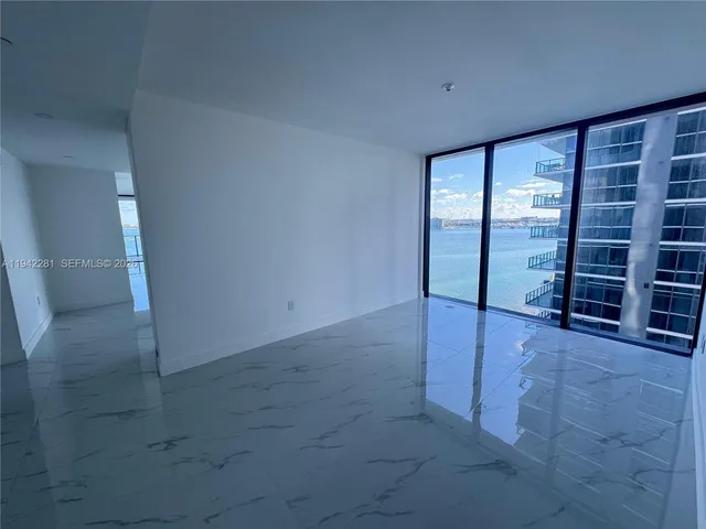 $3,200,000 | 700 Northeast 24th Street, Unit 907, Miami, FL 33137