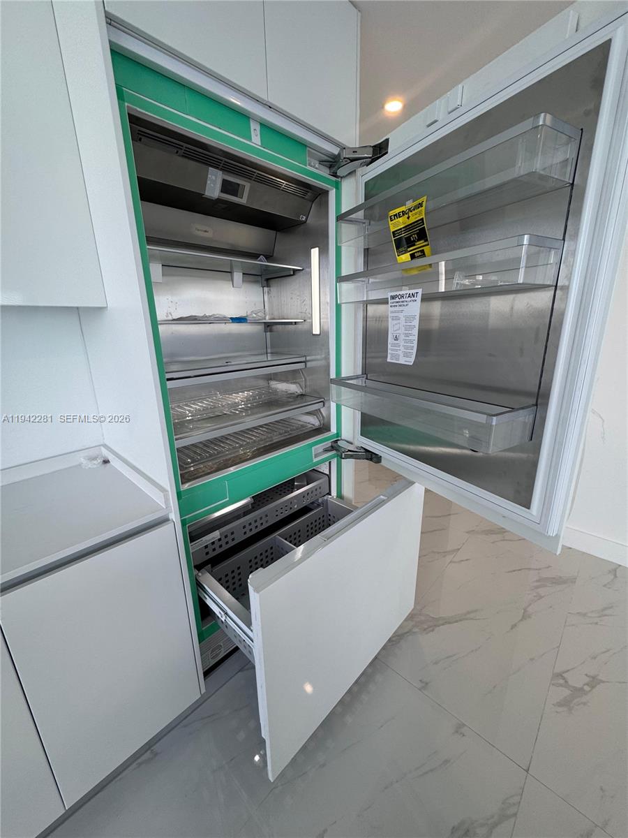 700 Northeast 24th Street, Unit 907 Miami, FL 33137 - Photo 6 of 28