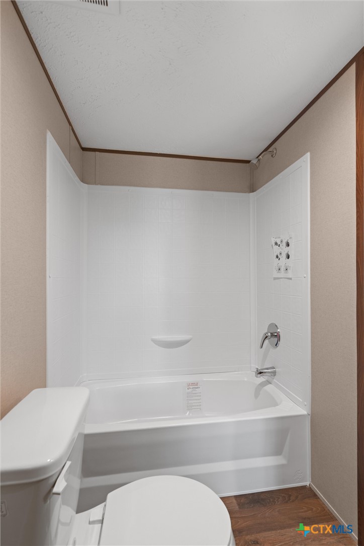 27 Briarwood Road Morgan's Point Resort, TX 76513 - Photo 17 of 37 Full Bath