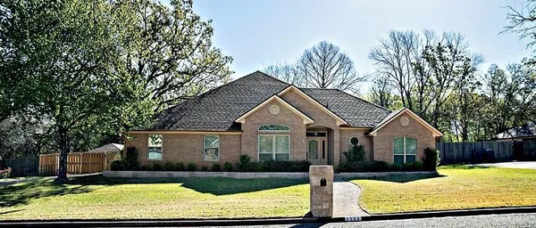 $449,900 | 1111 Lonnie Drive, Athens, TX 75751