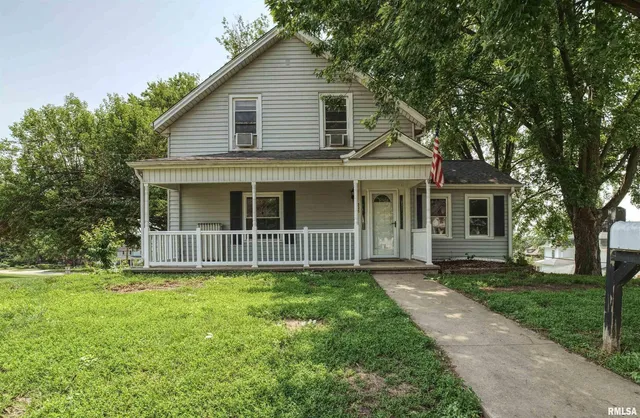 $135,000 | 828 10th Avenue, Fulton, IL 61252