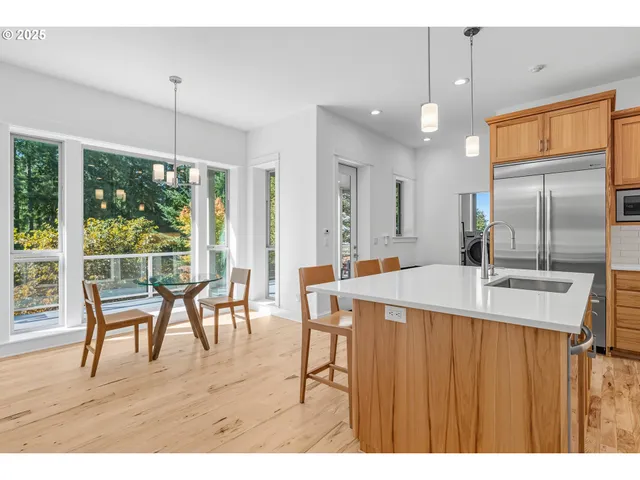 $1,275,000 | 9145 Wallace Road Northwest, Salem, OR 97304