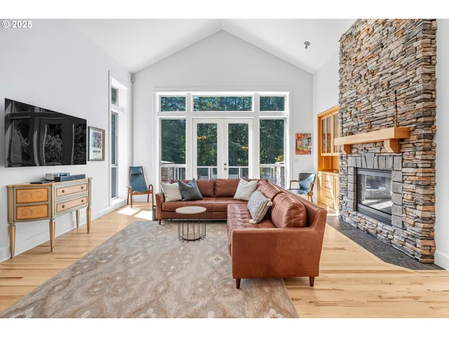 $1,275,000 | 9145 Wallace Road Northwest, Salem, OR 97304