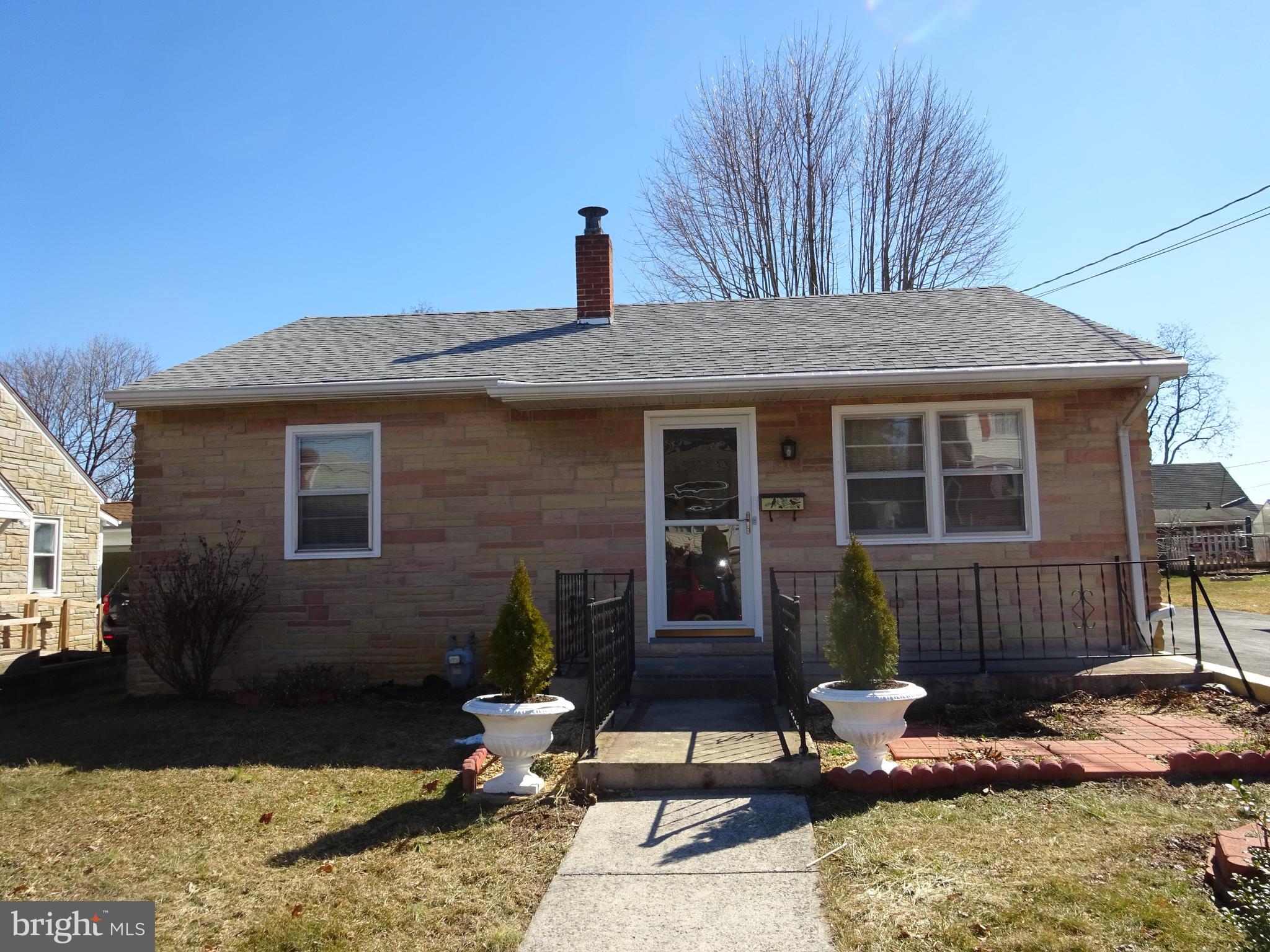 216 Devonshire Road Hagerstown, MD 21740 - Photo 1 of 17 Gallery Image 1