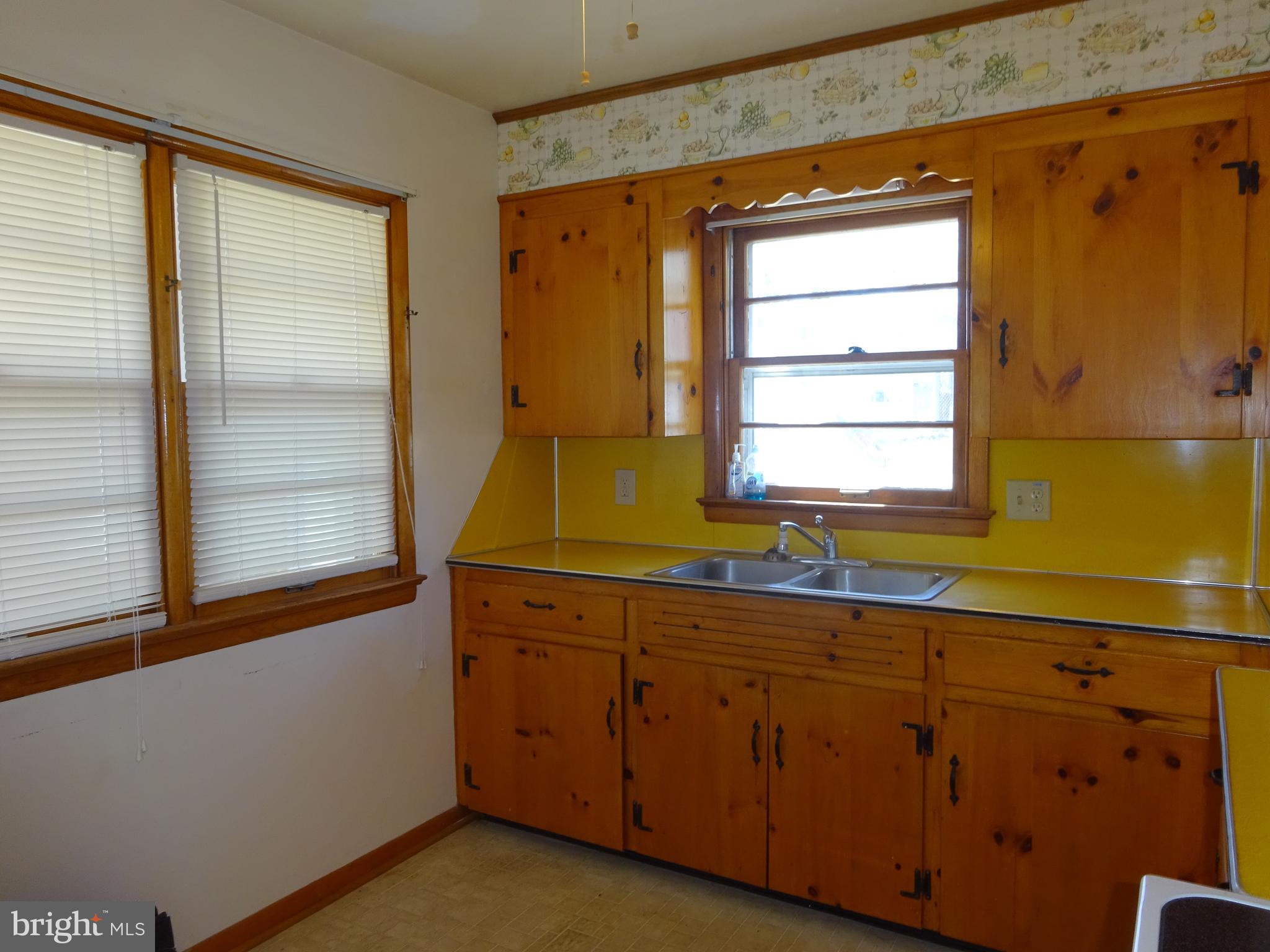 216 Devonshire Road Hagerstown, MD 21740 - Photo 5 of 17 Gallery Image 5