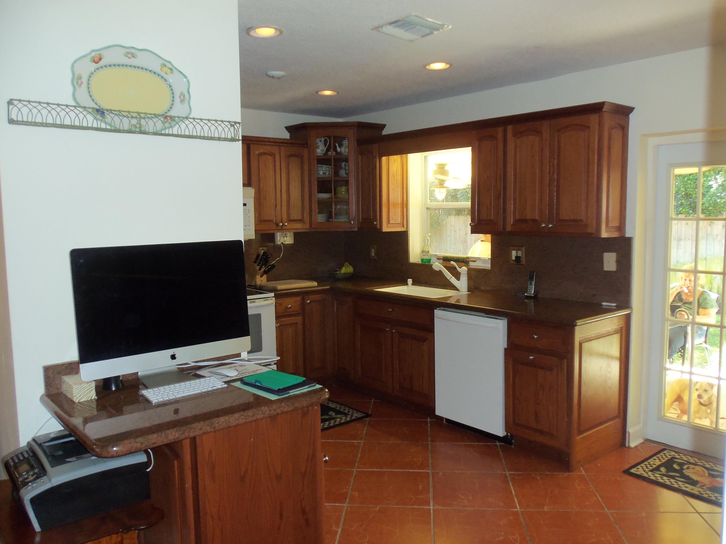 278 Northeast 30th Street Boca Raton, FL 33431 - Photo 11 of 30 KITCHEN