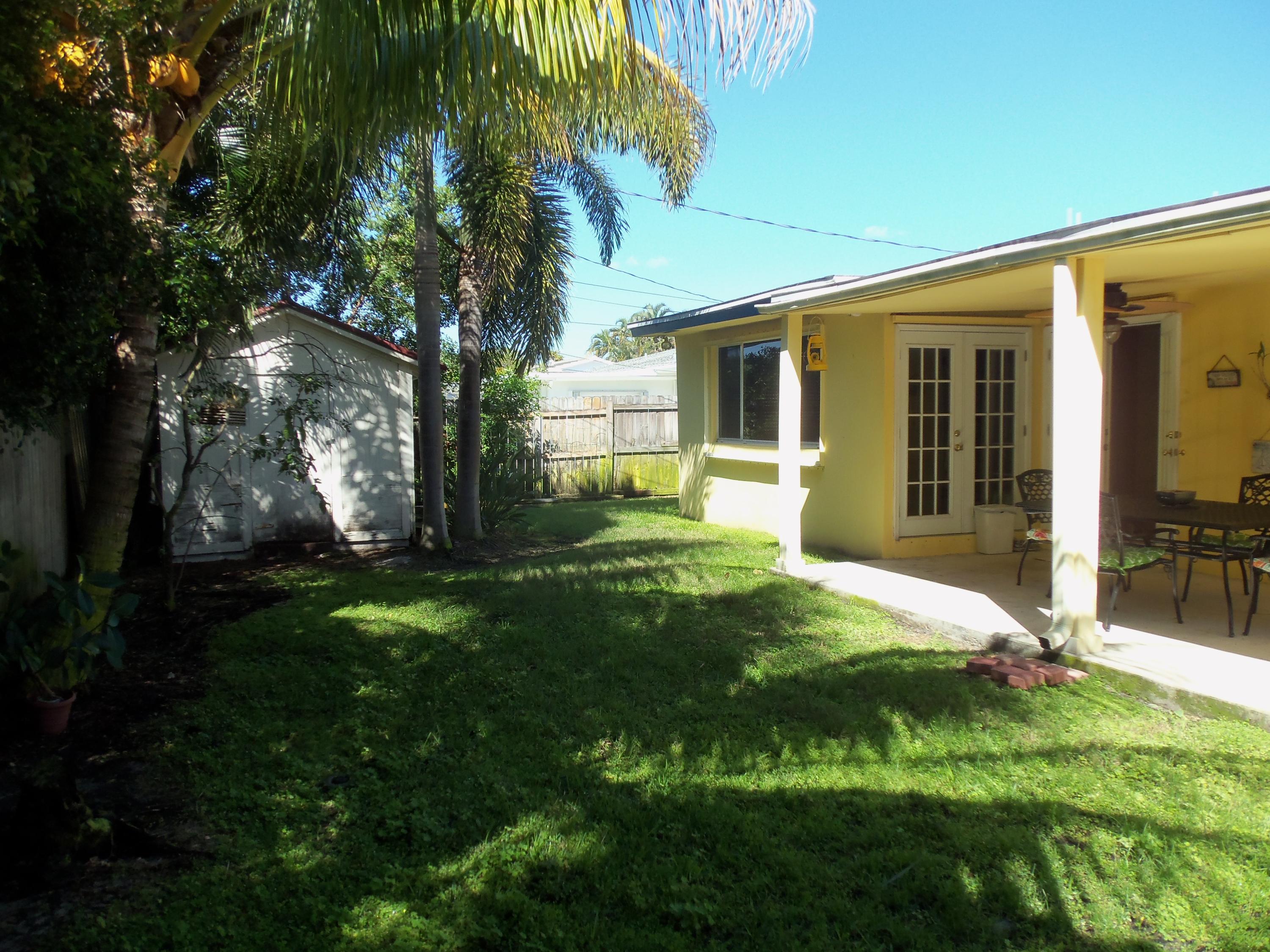 278 Northeast 30th Street Boca Raton, FL 33431 - Photo 29 of 30 BACKYARD