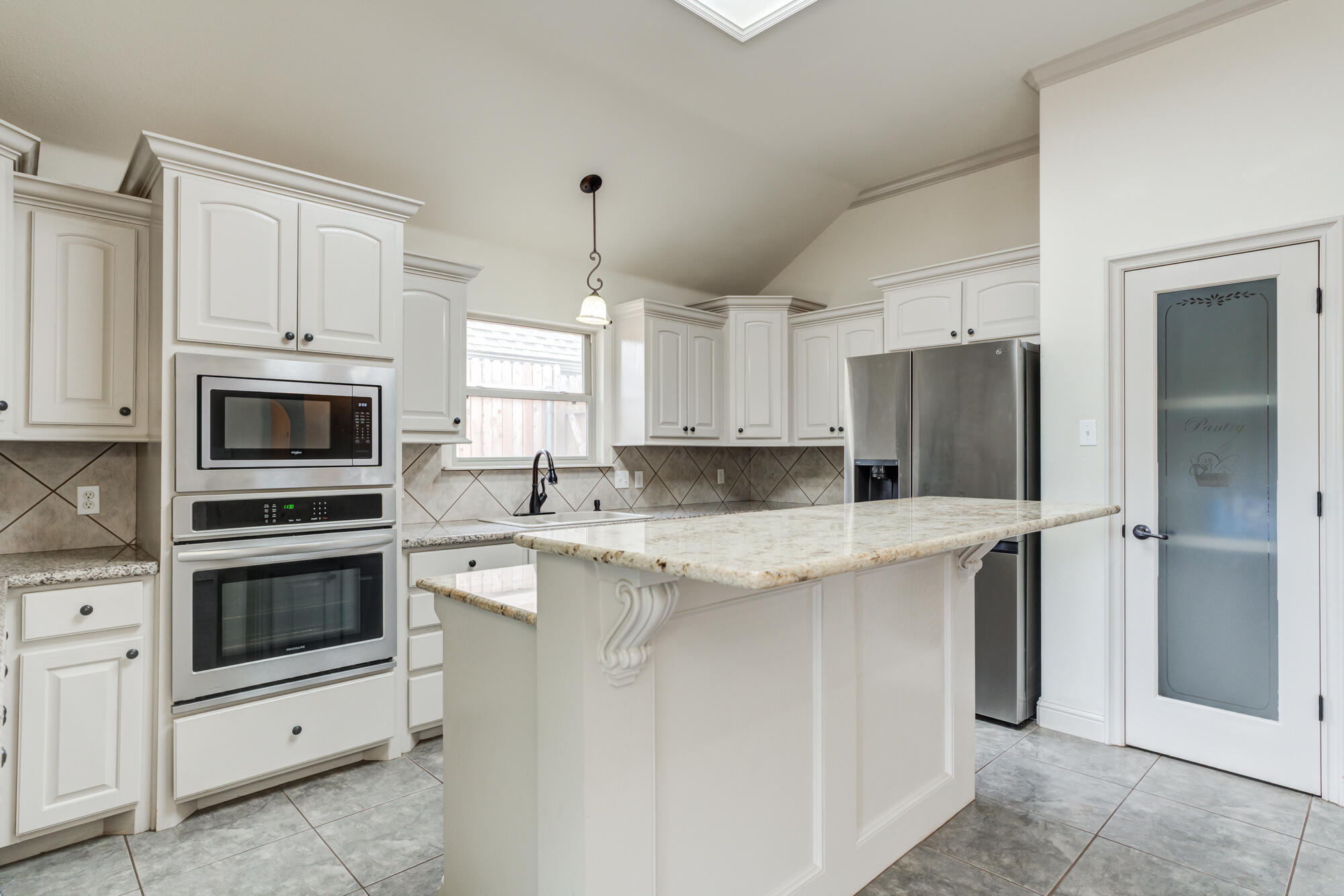 6406 93rd Street Lubbock, TX 79424 - Photo 16 of 45 DSC02512_3_4_5_6
