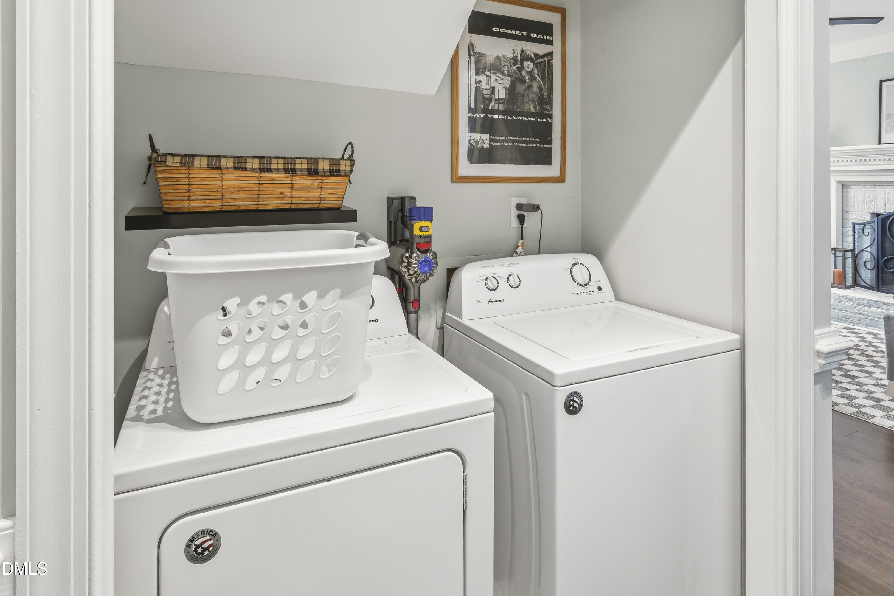 3004 West Annaley Drive Raleigh, NC 27604 - Photo 24 of 44 a utility room with dryer and washer