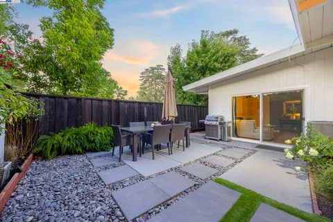 $1,695,000 | 4525 Entrada Court, Pleasanton, CA 94566