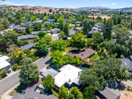 $1,695,000 | 4525 Entrada Court, Pleasanton, CA 94566