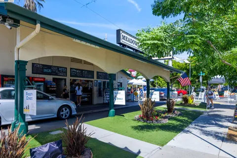 $1,695,000 | 4525 Entrada Court, Pleasanton, CA 94566