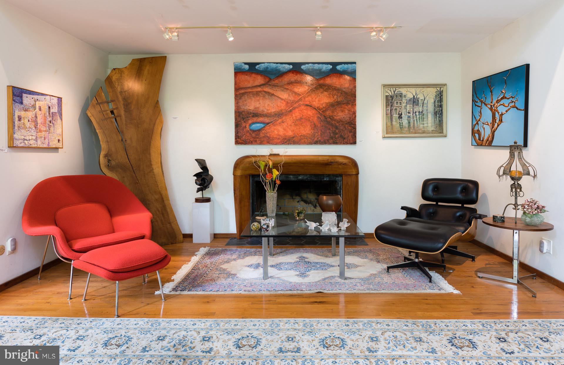36 Rabbit Run Road Malvern, PA 19355 - Photo 26 of 86 a living room with furniture and a rug