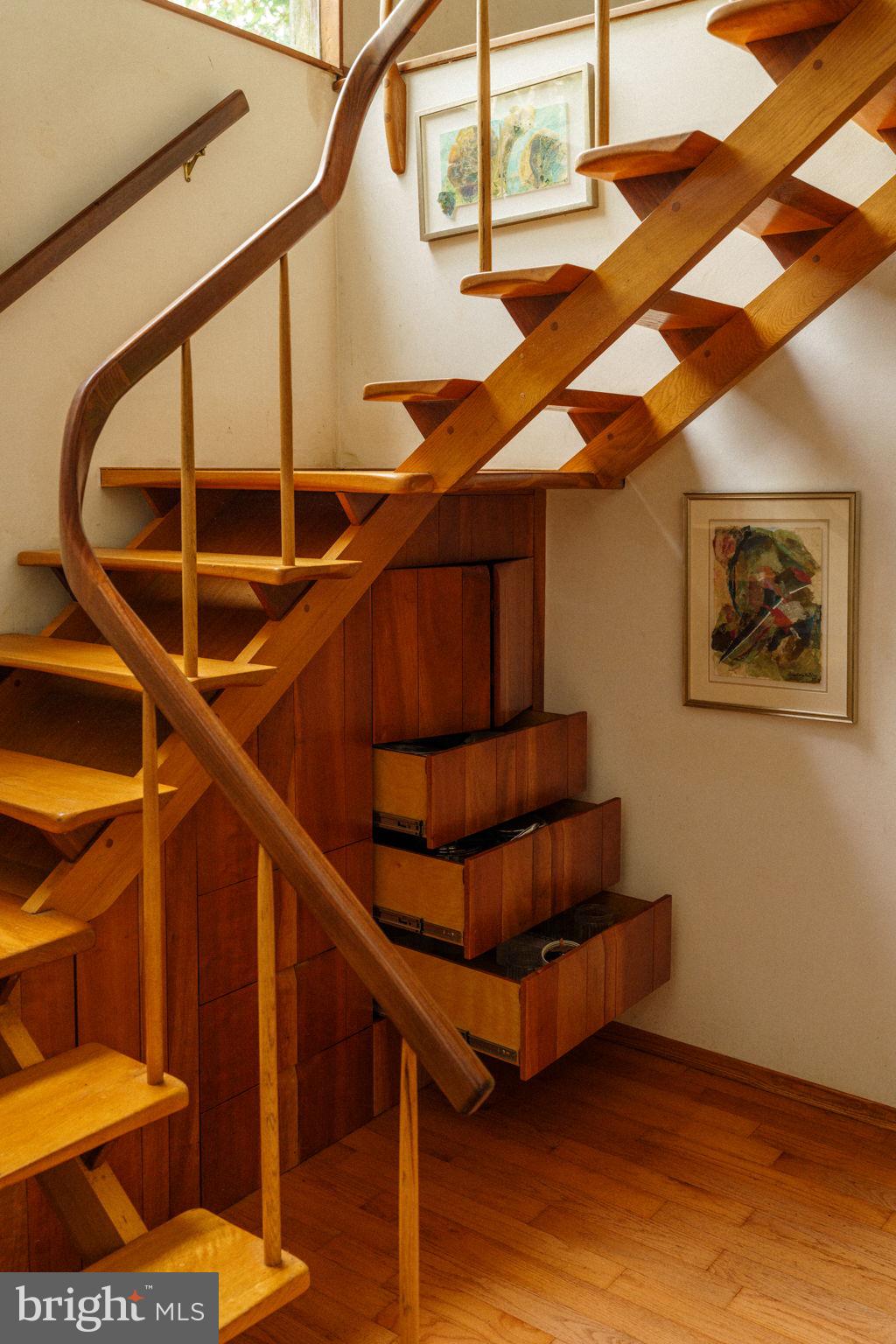 36 Rabbit Run Road Malvern, PA 19355 - Photo 42 of 86 a view of entryway with wooden floor