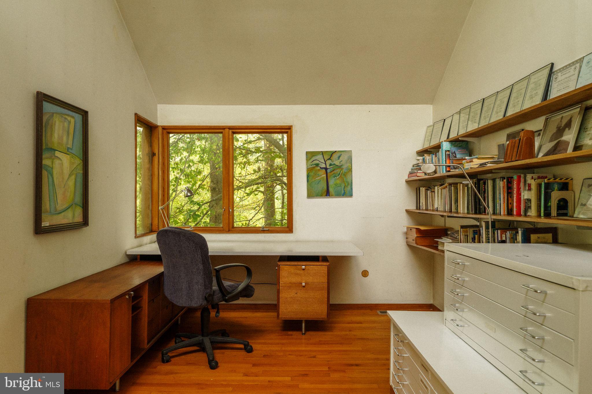 36 Rabbit Run Road Malvern, PA 19355 - Photo 44 of 86 a workspace with furniture and a window