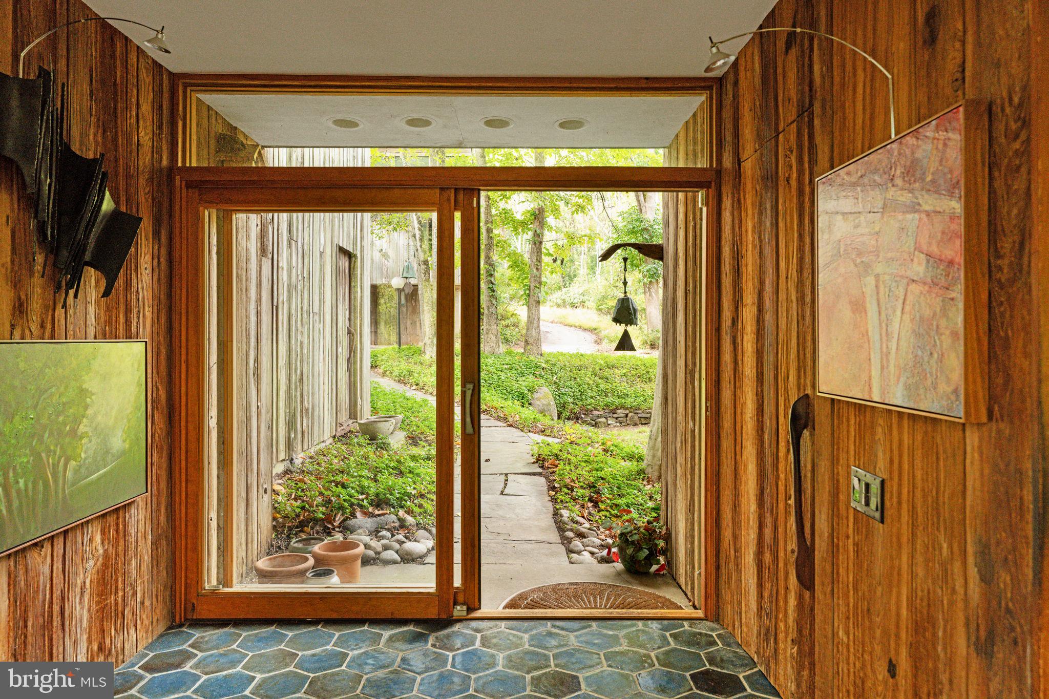 36 Rabbit Run Road Malvern, PA 19355 - Photo 5 of 86