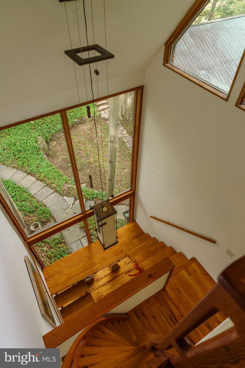 36 Rabbit Run Road Malvern, PA 19355 - Photo 64 of 86 a room with a bed