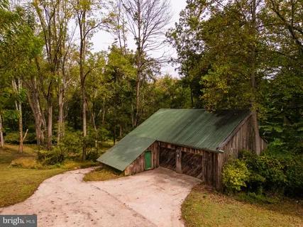 $1,990,000 | 36 Rabbit Run Road, Malvern, PA 19355