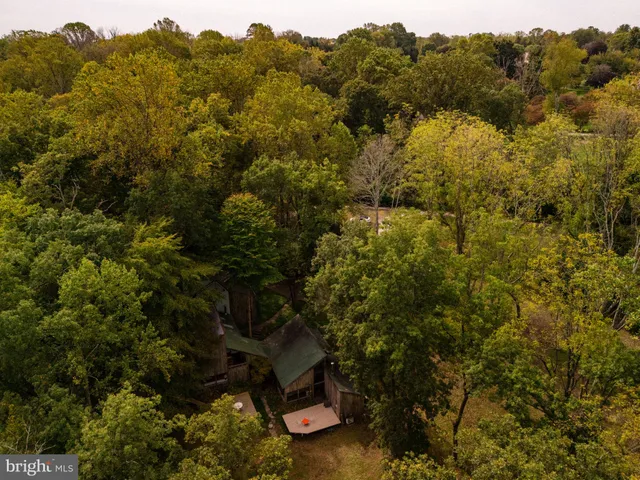 $1,990,000 | 36 Rabbit Run Road, Malvern, PA 19355