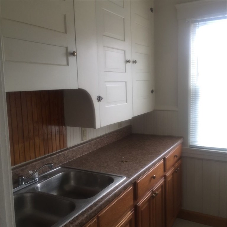 298 3rd Avenue Woonsocket, RI 02895 - Photo 12 of 14 Gallery Image 12